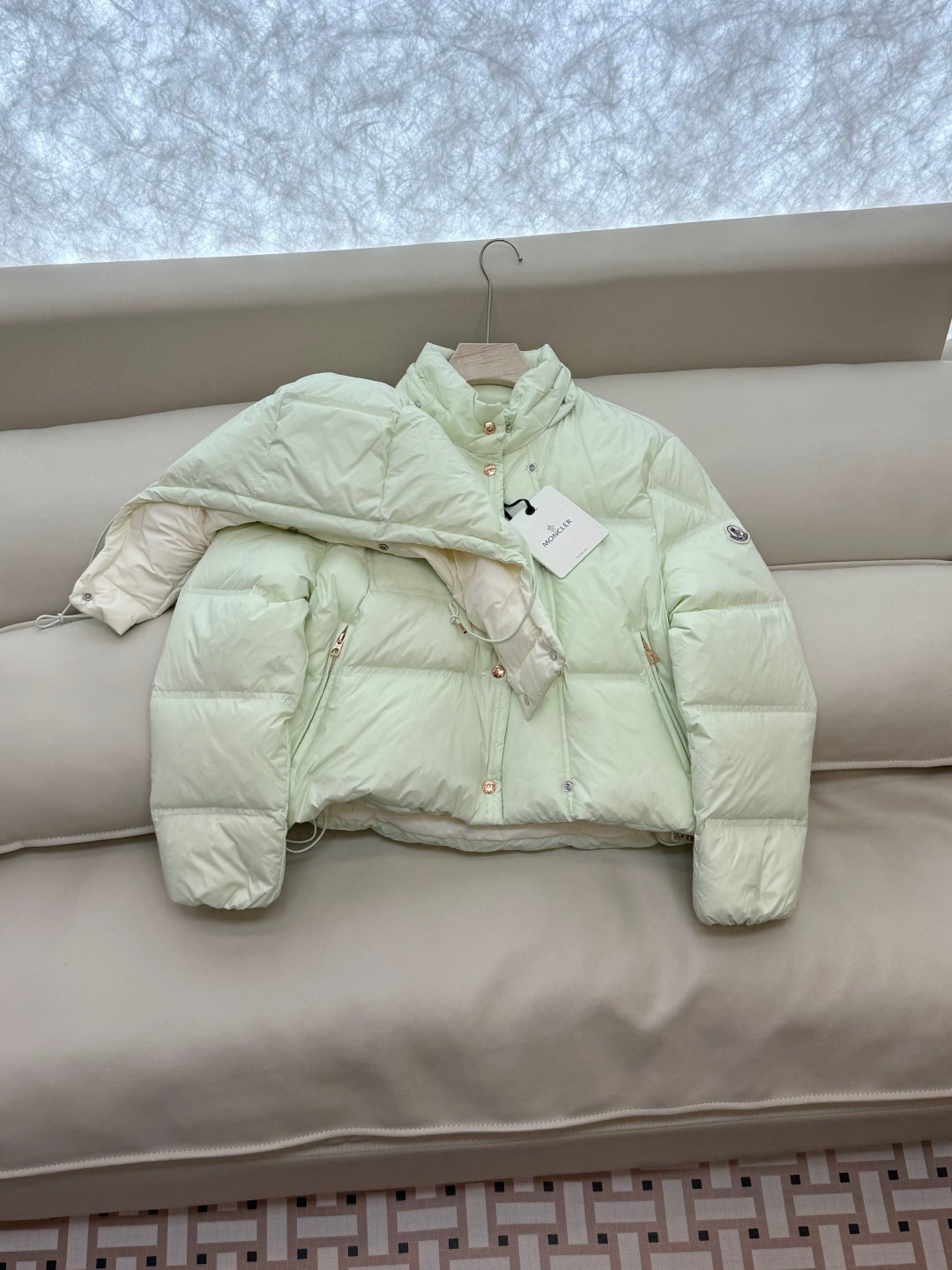 MONCLER 25S DOWN JACKET 335