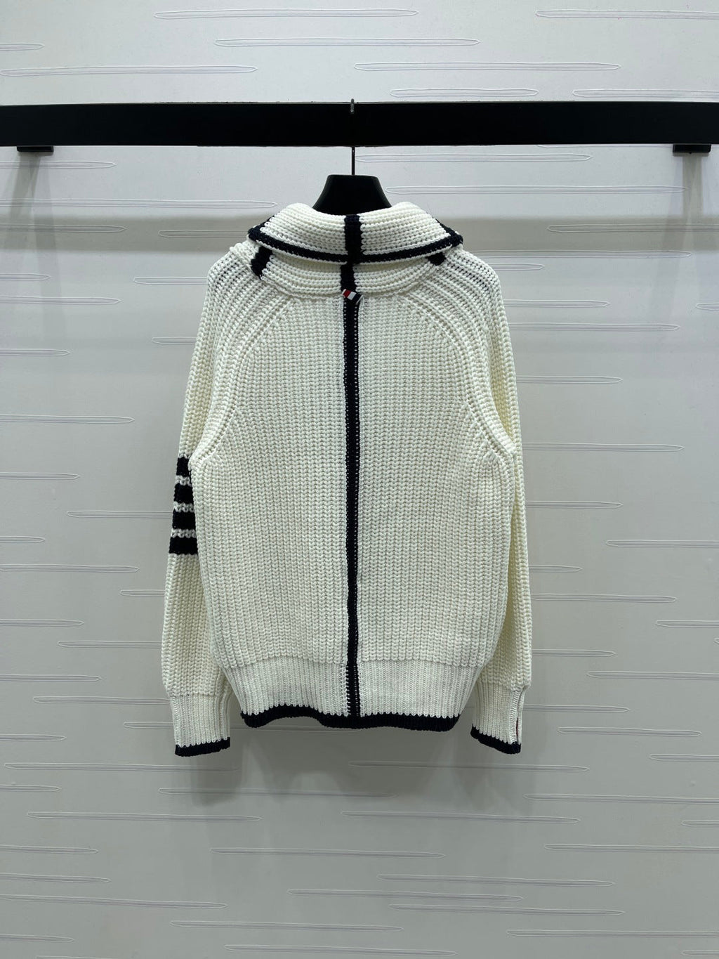 THOM 26S CARDIGAN STYLE 70