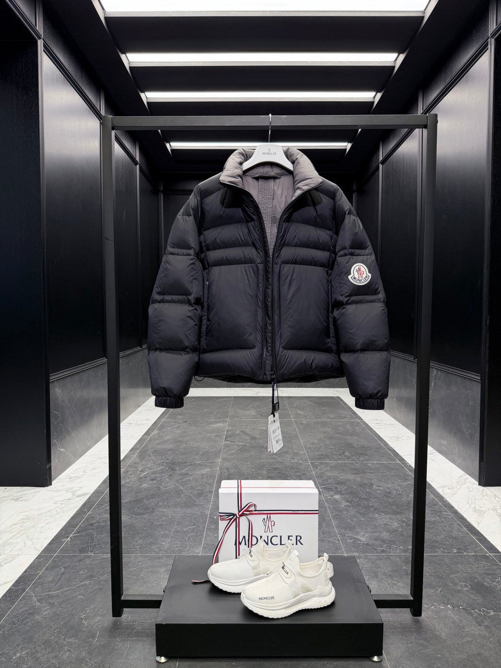MONCLER 25S LUXURY DOWN JACKET 284