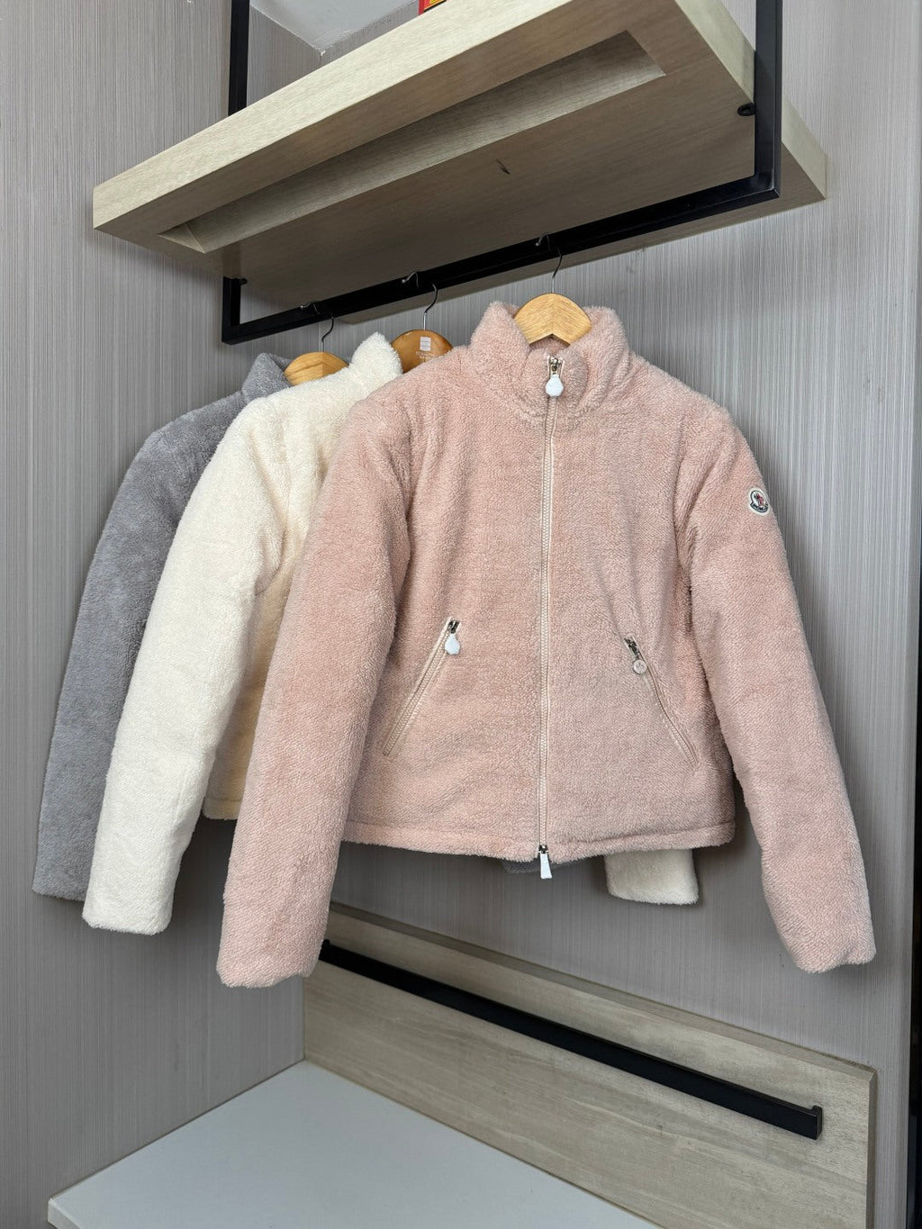 MONCLER 25S JACKET IN WHITE 063