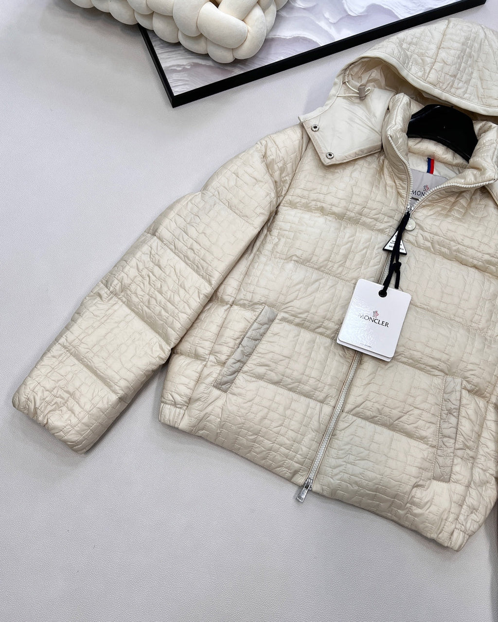 MONCLER 25S PUFFER JACKET 309