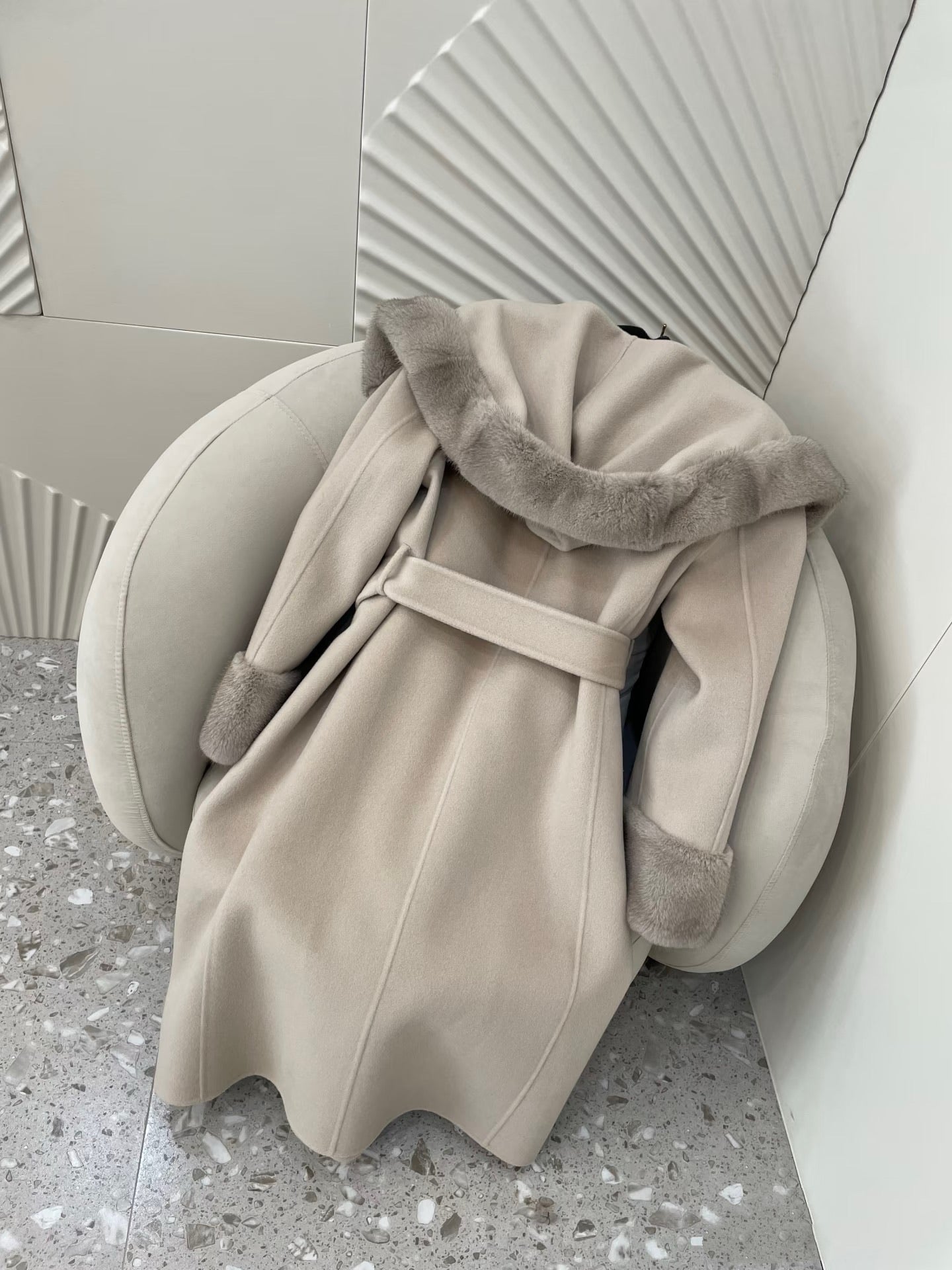 MAX MARA 25S HOODED LONG CASHMERE COAT 039
