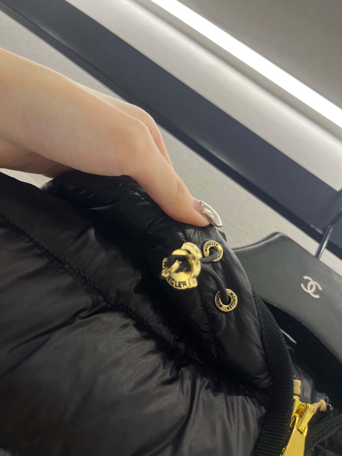 MONCLER 25S JACKET IN BLACK 307609
