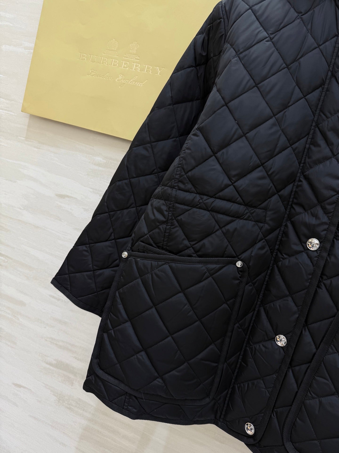 BURBERRY 25S HOODED DOWN COAT 164
