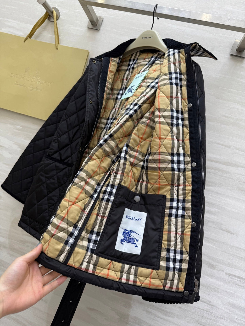 BURBERRY 25S DOWN JACKET 095