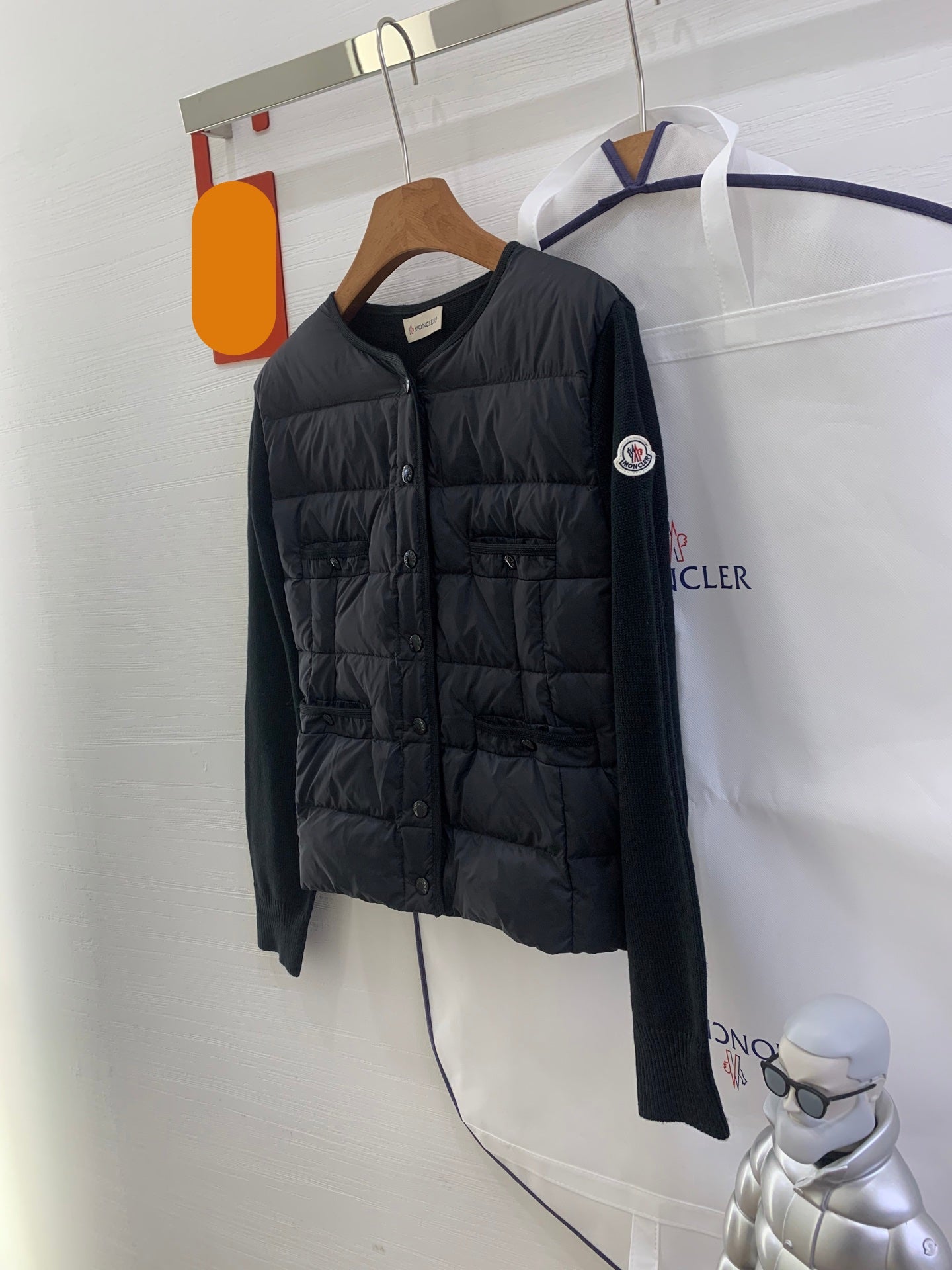 MONCLER 25S JACKET IN BLACK 057