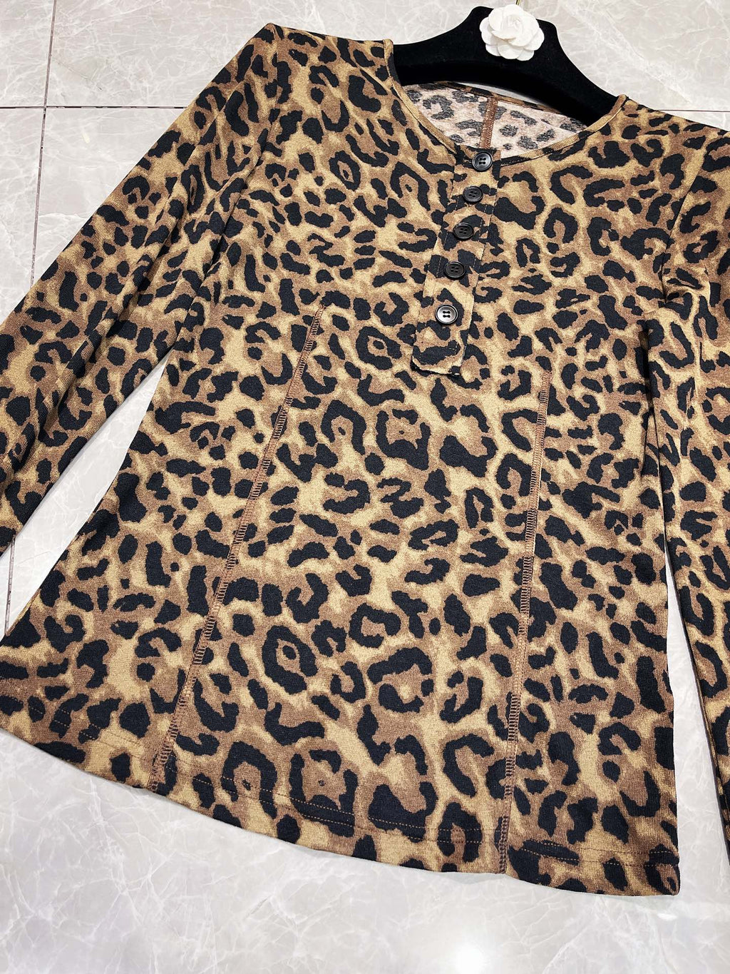 YSL 25S FITTED T-SHIRT STYLE 204