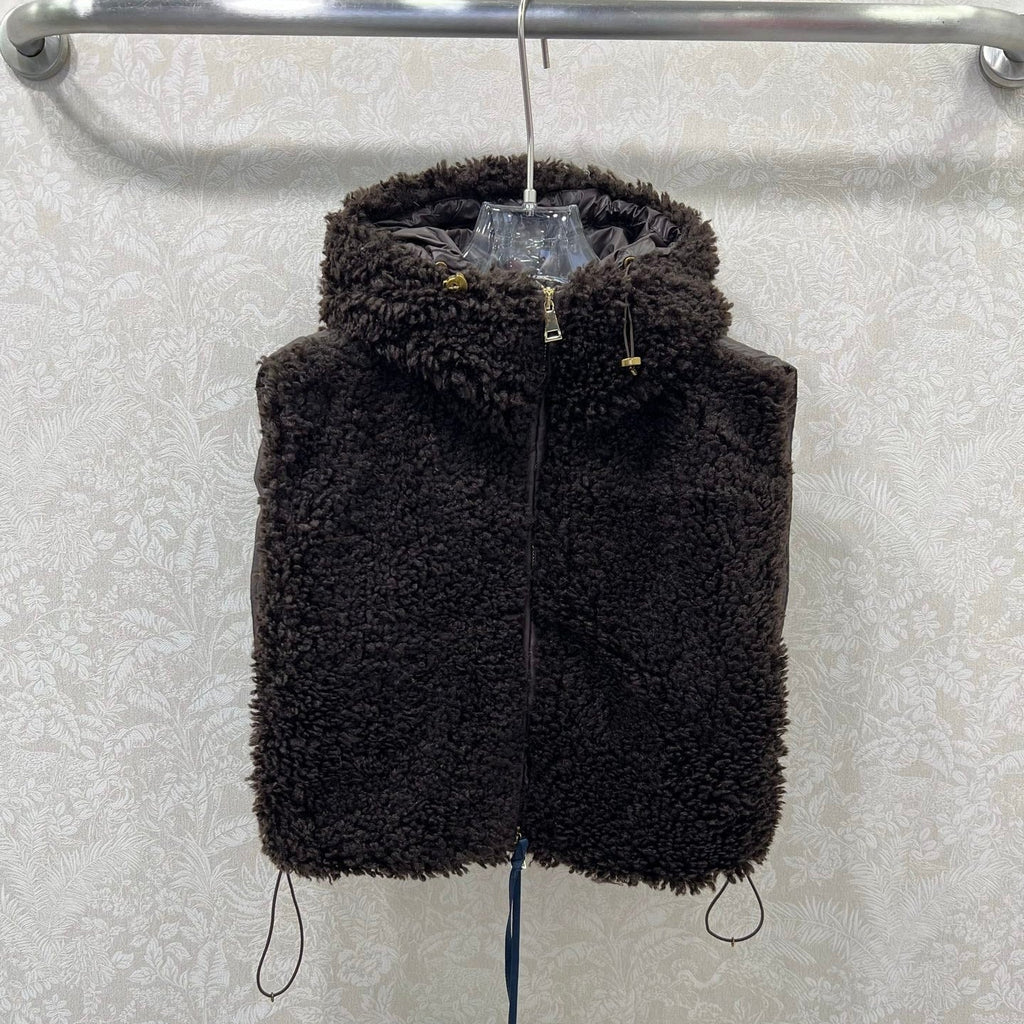 MONCLER 25S SHAGGY VEST IN BROWN 103