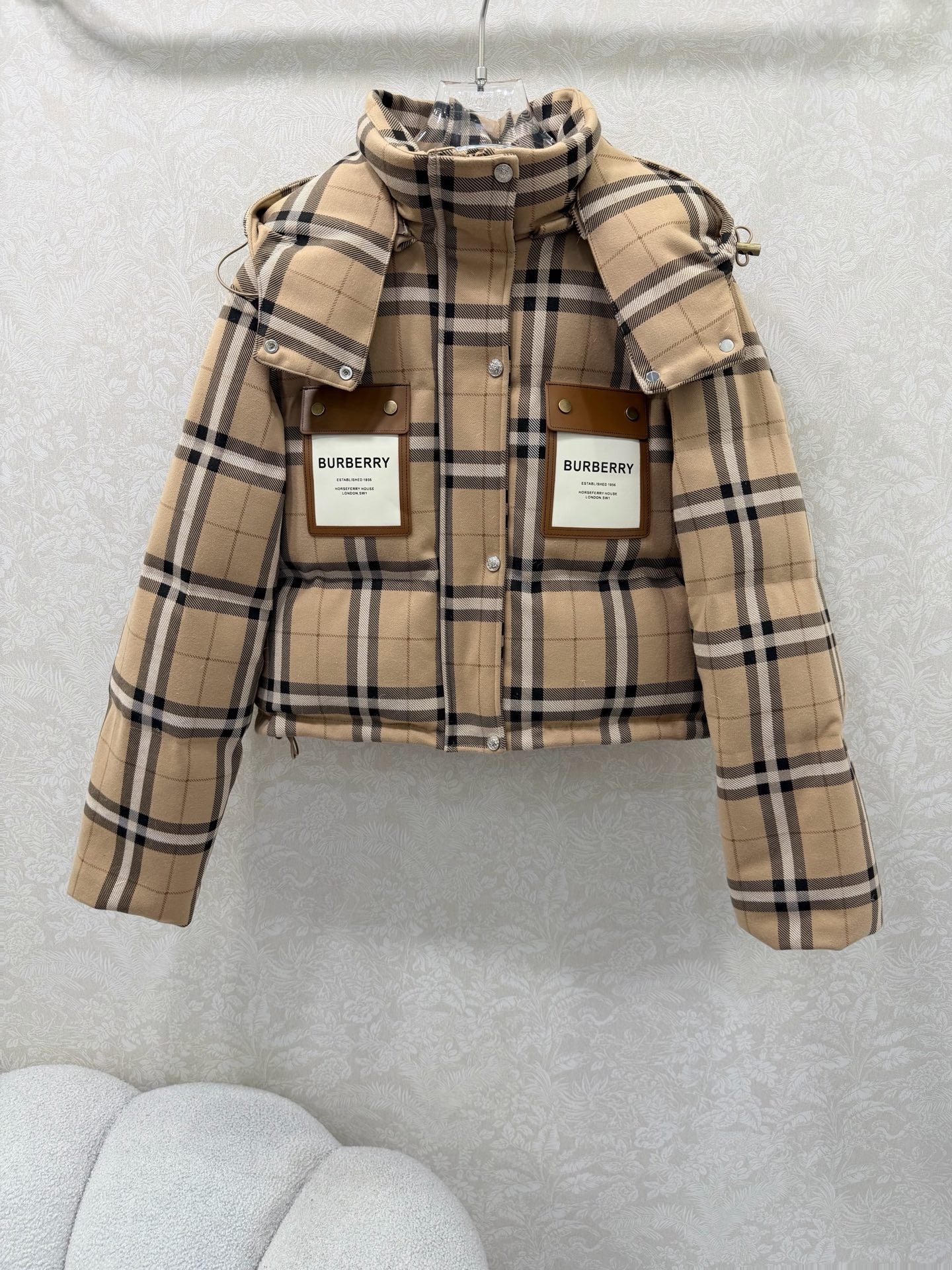 BURBERRY 25S DOWN JACKET 310