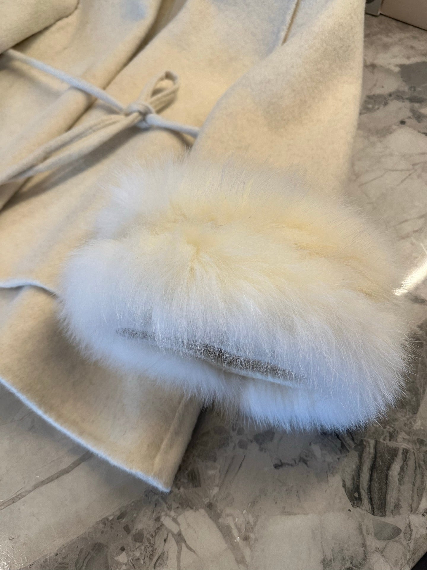 MAX MARA 25S CASHMERE COAT WITH FOX FUR TRIM 204