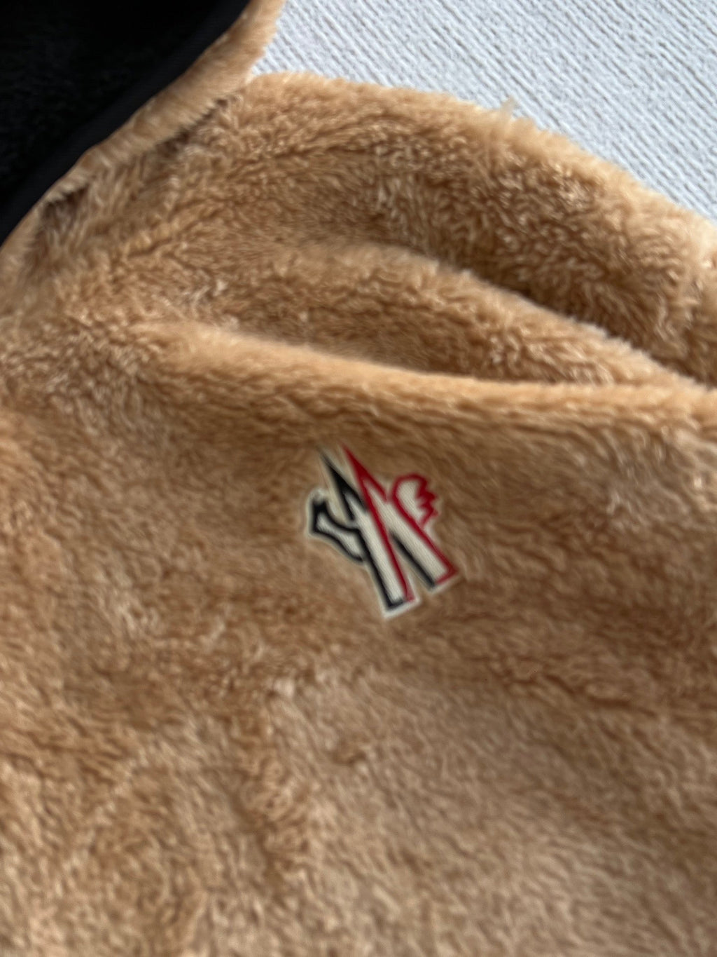 MONCLER 25S FUZZY TEDDY FLEECE HOODIE IN BROWN 042