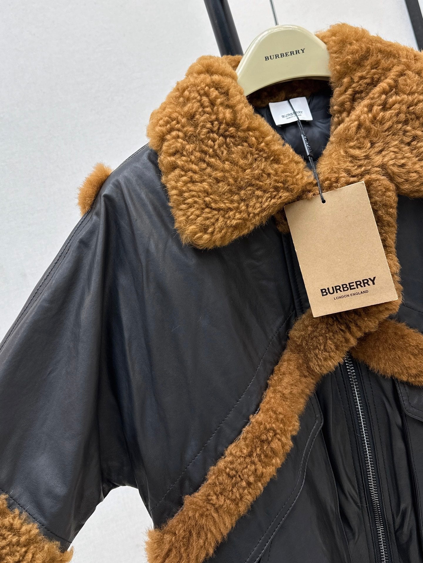 BURBERRY 25S BOMBER JACKET 072
