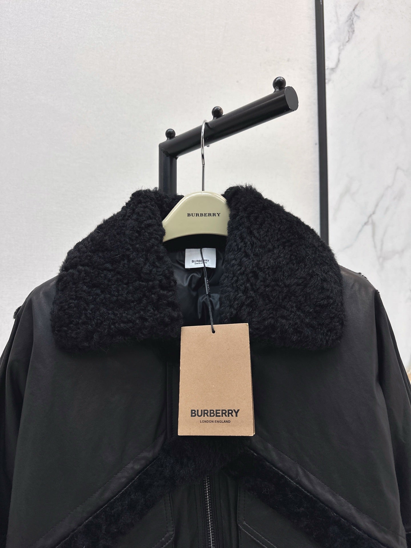BURBERRY 25S BOMBER JACKET 074
